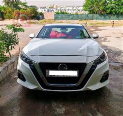 نيسان ألتيما